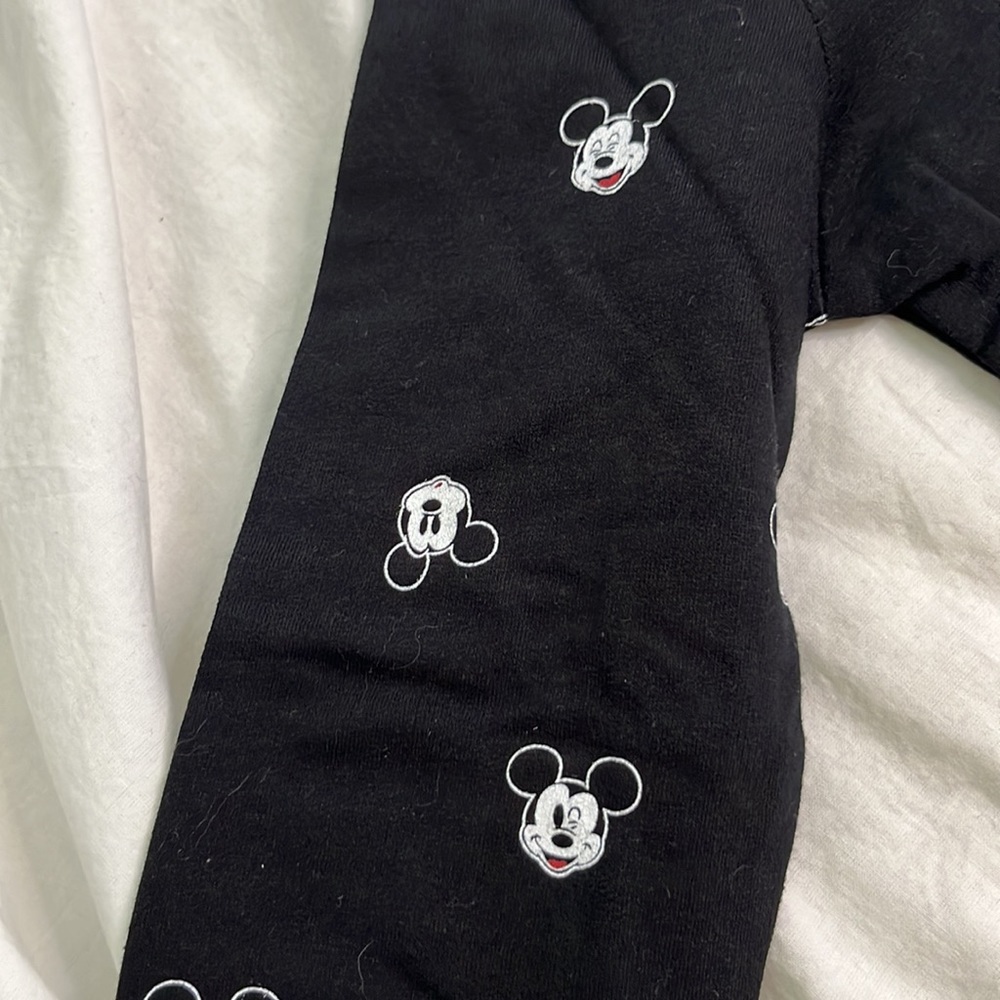 NWT - Disney light sweatshirt for little boys. - Picture 4 of 4